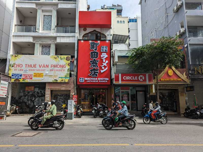 Vietnam, Grand Opening of MACHIDA SHOTEN, Hai Ba Trung